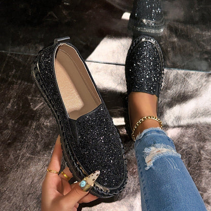 Damskie buty codzienne typu slip-on – wygodne, lekkie i łatwe do zakładania, idealne na co dzień